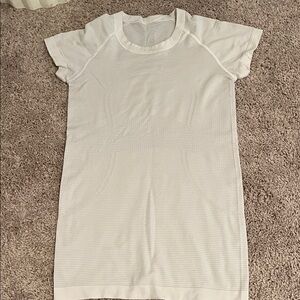 Lululemon White Short Sleeve Swifty Tech  Shirt